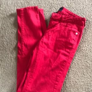 Red skinny pants